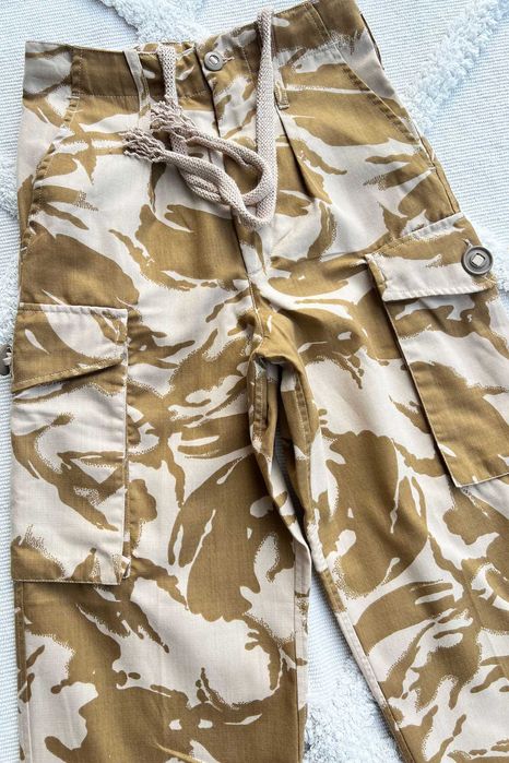 Bojówki spodnie moro UK wojskowe piaskowe Tropical Desert pas 68 cm