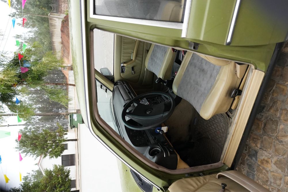 Mercedes 240d W123