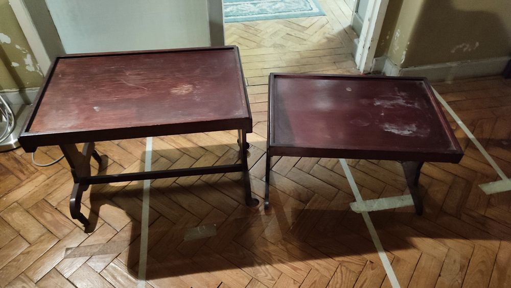 Conjunto de duas mesas de chá (para restauro)
