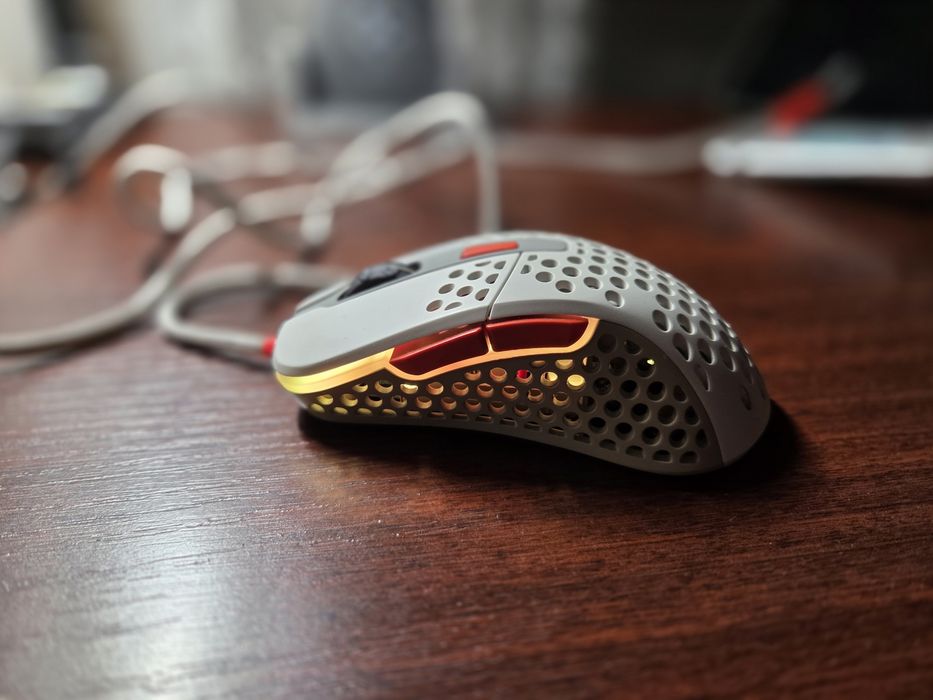 Мишка ігрова професійна Xtrfy M4 RGB Retro Grey, комплект, в ідеалі