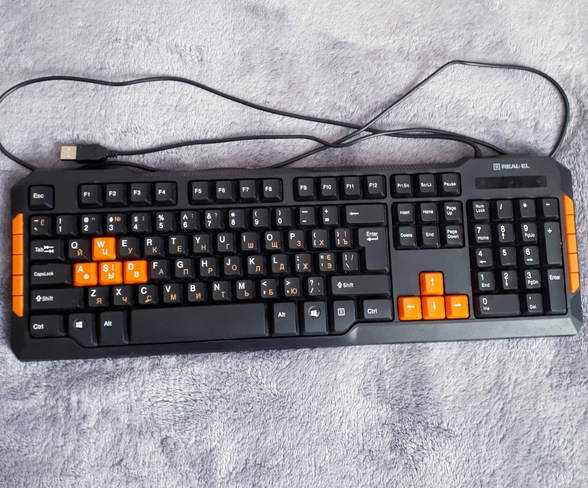 Нова ігрова клавіатура Real-el Gaming 8500