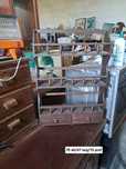 Escaparate antigo com duas gavetas