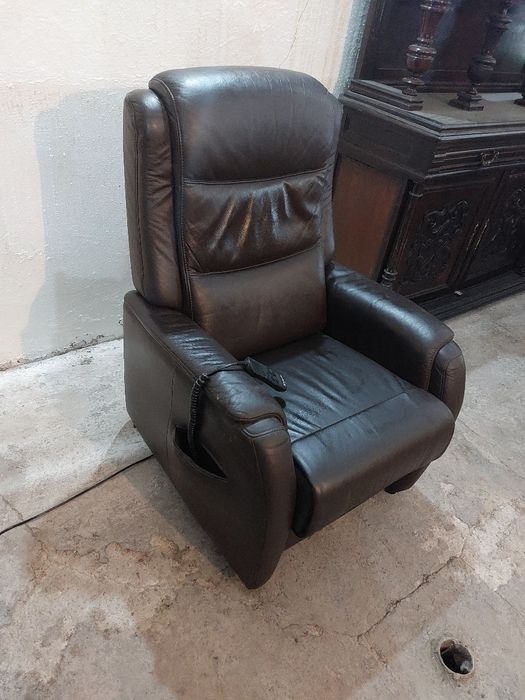 Fotel skórzany elektryczny