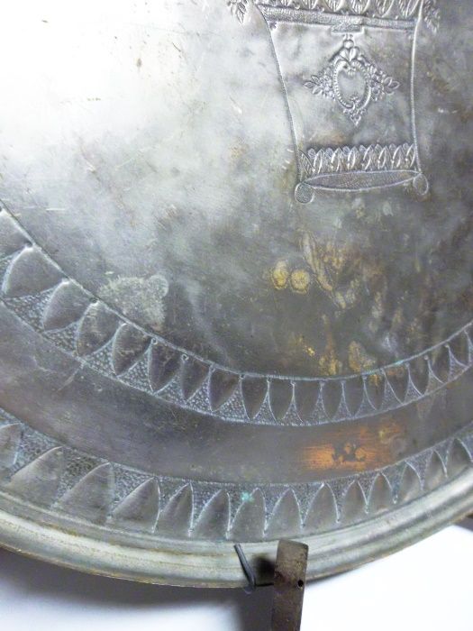 grande antigo prato de decoração em latão com estanho-trabalhado á mão