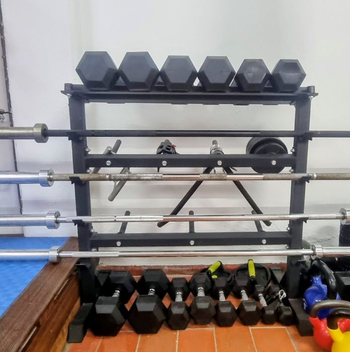 Rack para arrumação de pesos