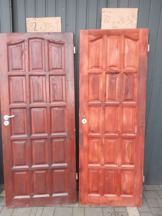 Drzwi drewniane wewnętrzne  ewkulacyjne metalowe