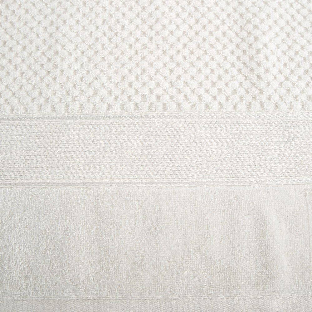 Ręcznik 30x50 kremowy 500g/m2 z fakturą wytłaczanej krateczki