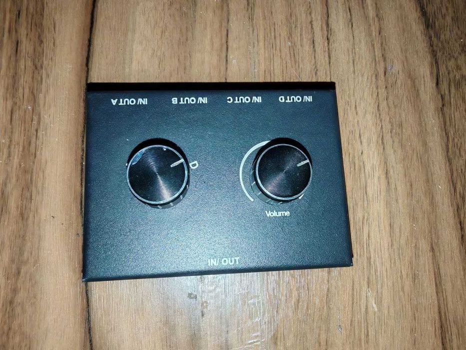 4 канальный стереоаудиопереключатель с разъемом 3,5 мм двунаправленный