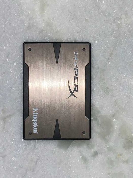 SSD Sata Kingston HyperX 240Gb
SSD Sata Kingston HyperX 240Gb