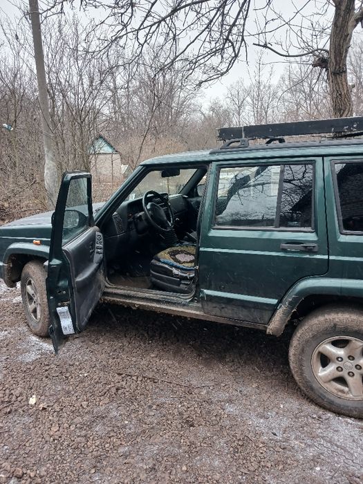 Продам джип черокий або обмін на ук номера