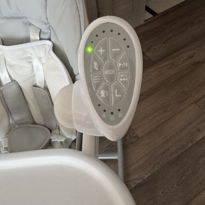 Крісло гойдалка та для годування 2в1 Carello Cascata