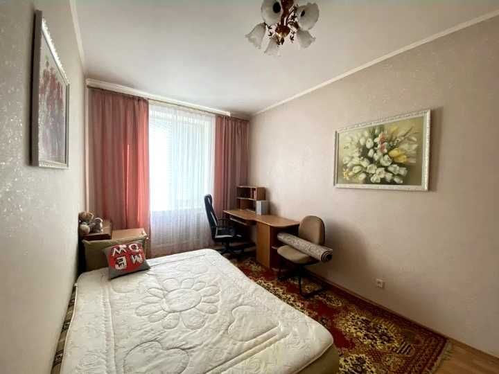 Срочно продам 3х комн кв район м Дворец Спорта 5/9 с ремонтом, меб