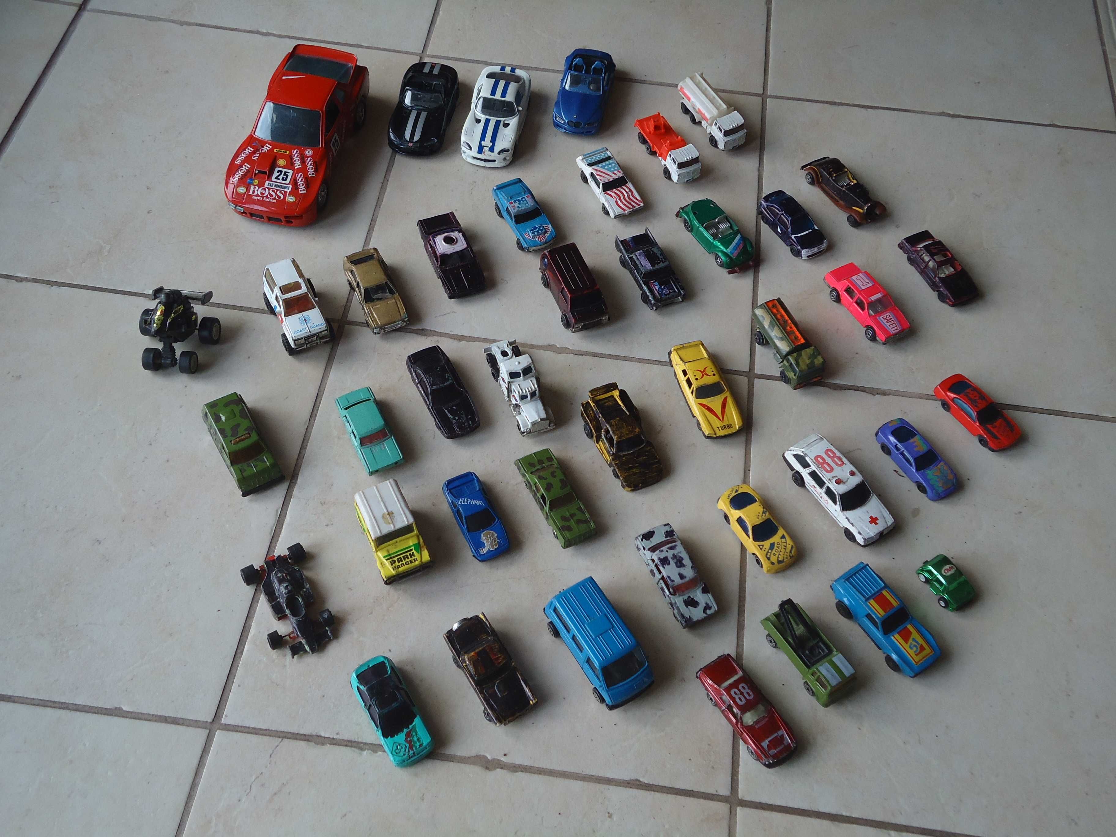 Kolekcja starych resoraków resoraki stare vintage zabawki samochodziki