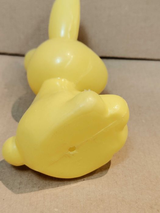 Zajączek plastikowy z PRL-u