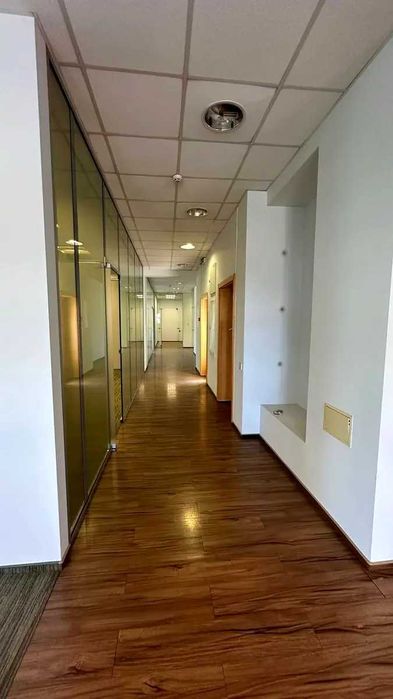 Без комісії, оренда офісу по вулиці Жилянська  487м2
