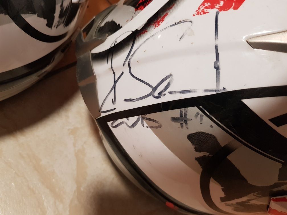 Kask LS 2 model MX 433 z podpisem Rafała Sonika