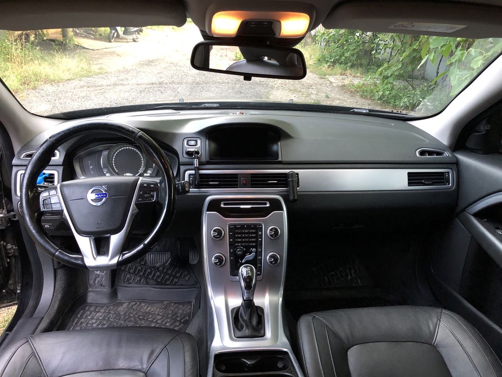 Volvo v70 2015р 2.0 бензин