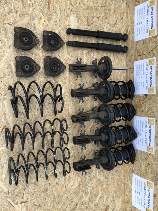 Пружини передні задні Renault Laguna 3 III 1.5 2.0 dci 2007-15р. шрот
