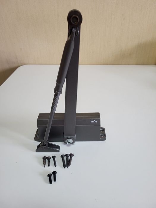 Продам б/у доводчик MVM furniture 2018 года. Для дверей весом до 60 кг