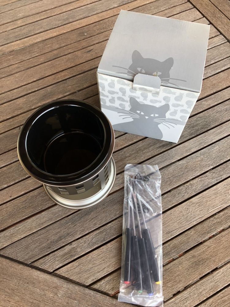 Fondue de queijo (gato preto)