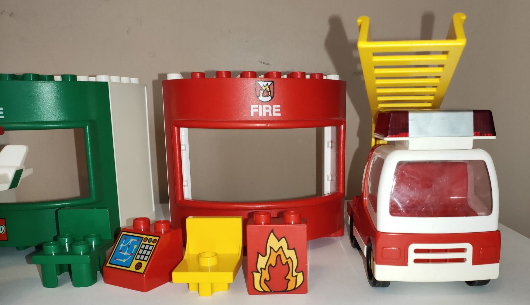 Klocki LEGO Duplo Policja Straż Pożarna z dźwiękiem