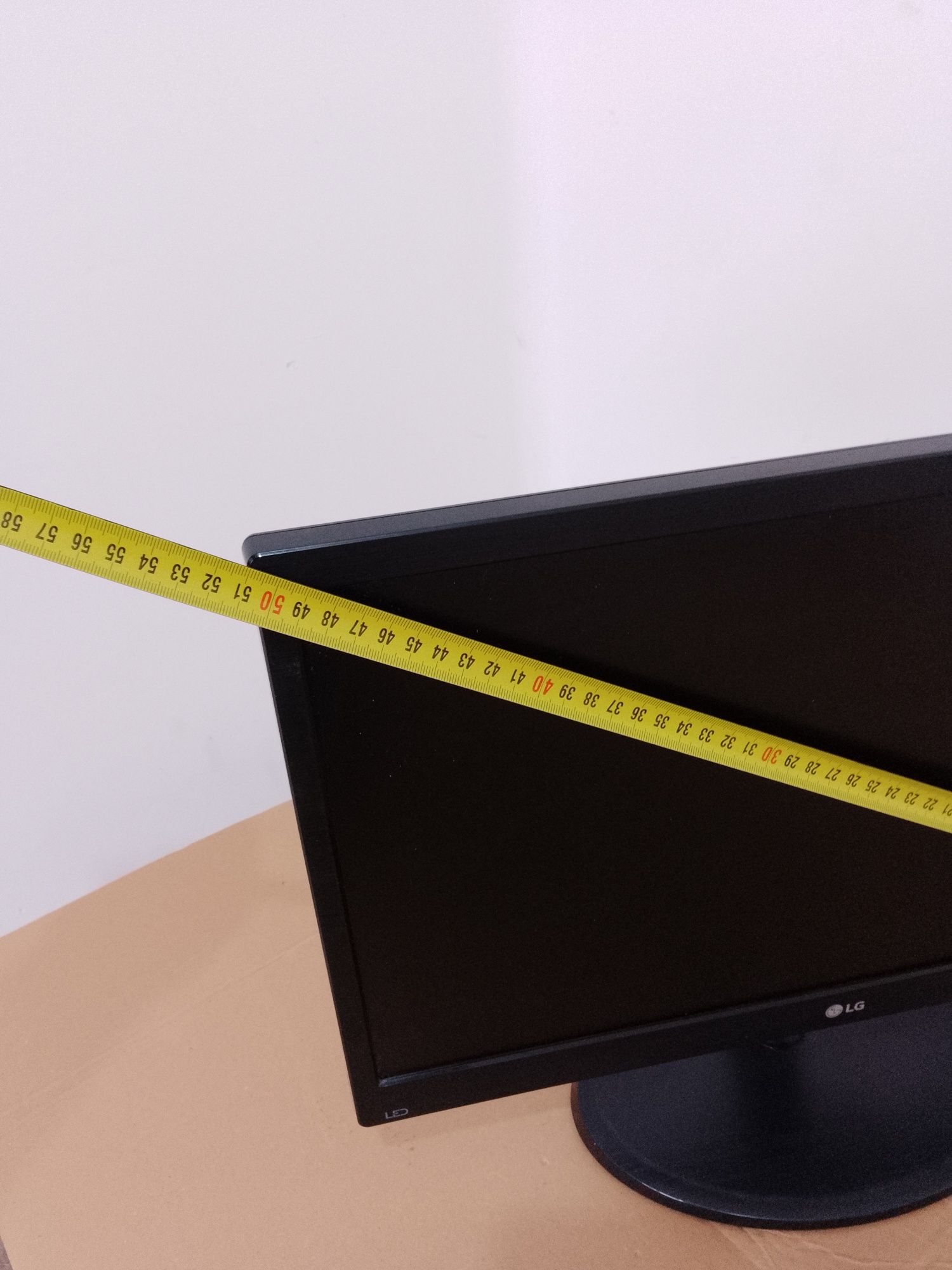Монітор 19" LG без блоку живлення