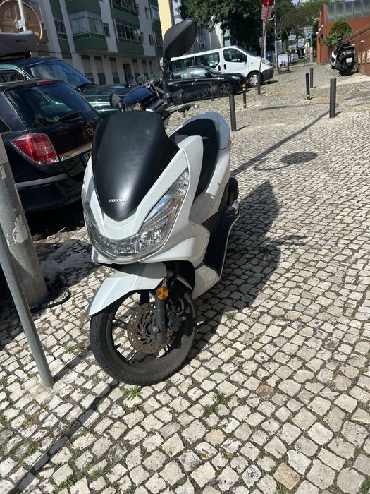 Mota Pcx ano 2017 nova uso apenas deslocamento ate o trabalho