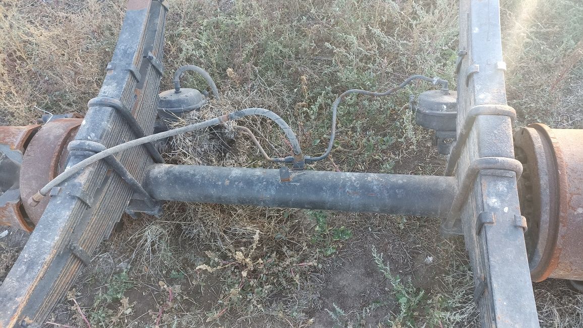 Продам Ось на полуприцеп