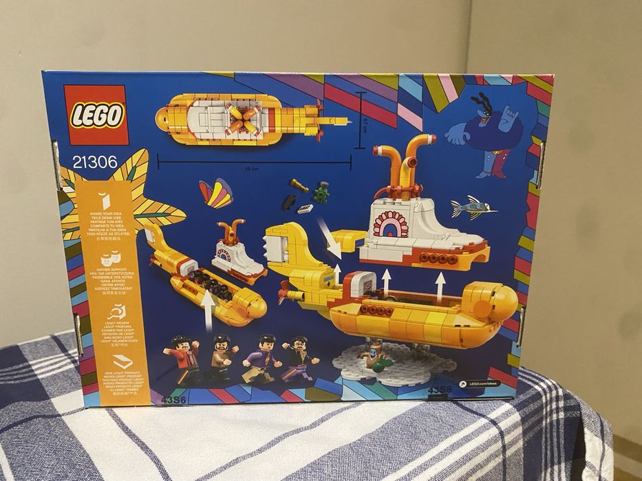 Lego 21306 - Yellow Submarine - Beatles