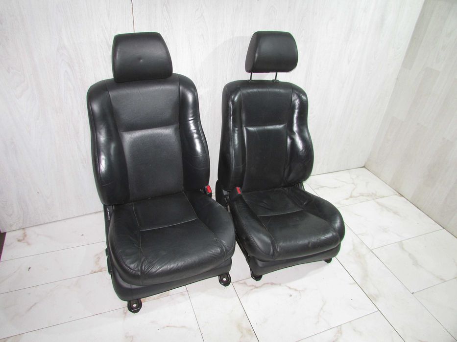 Шкіряний салон сидіння з підігівом Toyota Avensis T25 седан карти