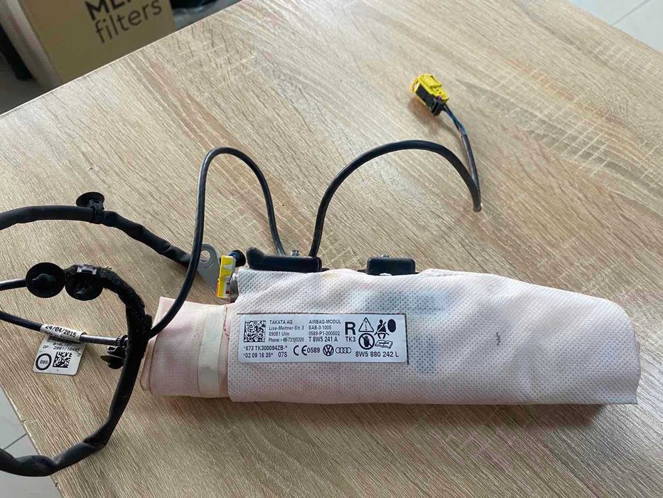Подушка безопасности airbag переднего пр. сиденья Audi A4B9 8W5880242L
