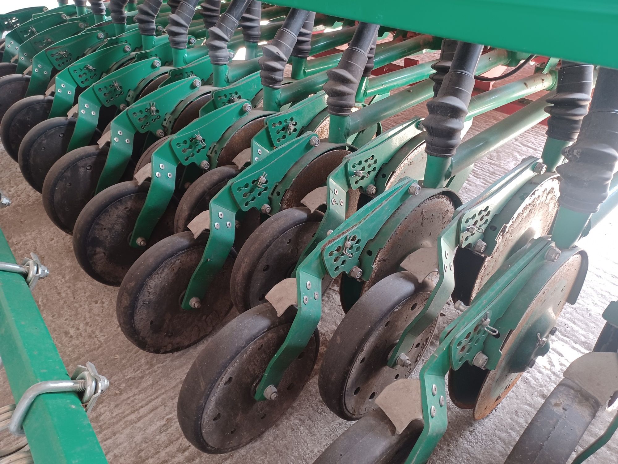 Siewnik talerzowy Agro-Masz SR300