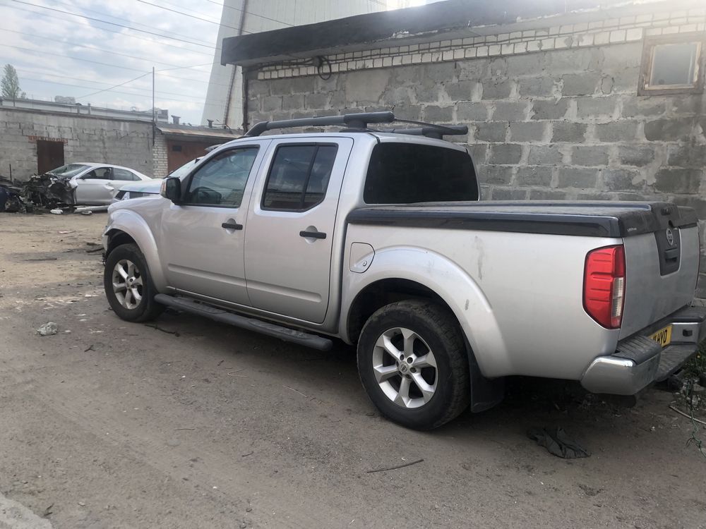 Разборка Nisan Navara Крышка d40,d22 двигатель YD 25 , коробка