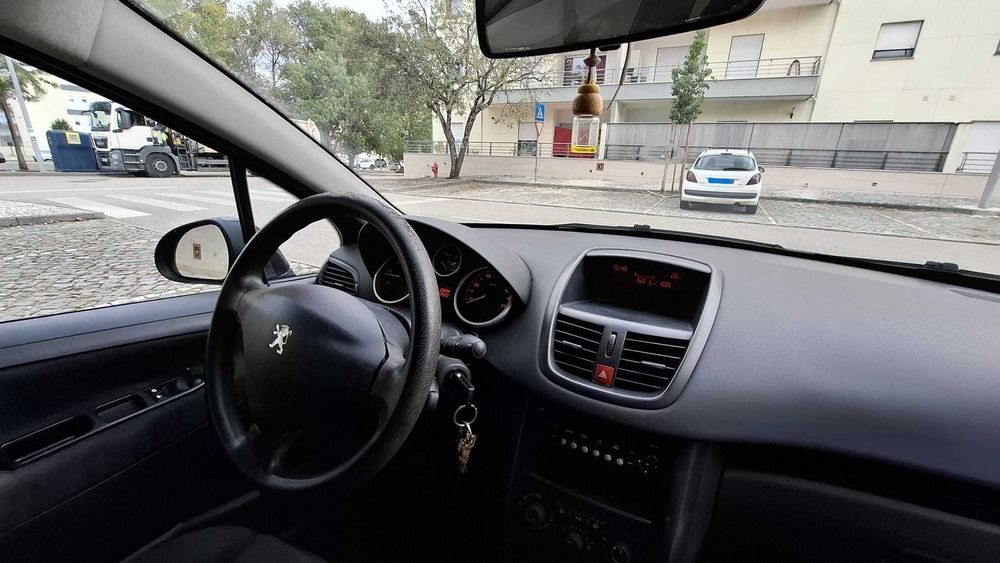Peugeot 207 1.4 HDi