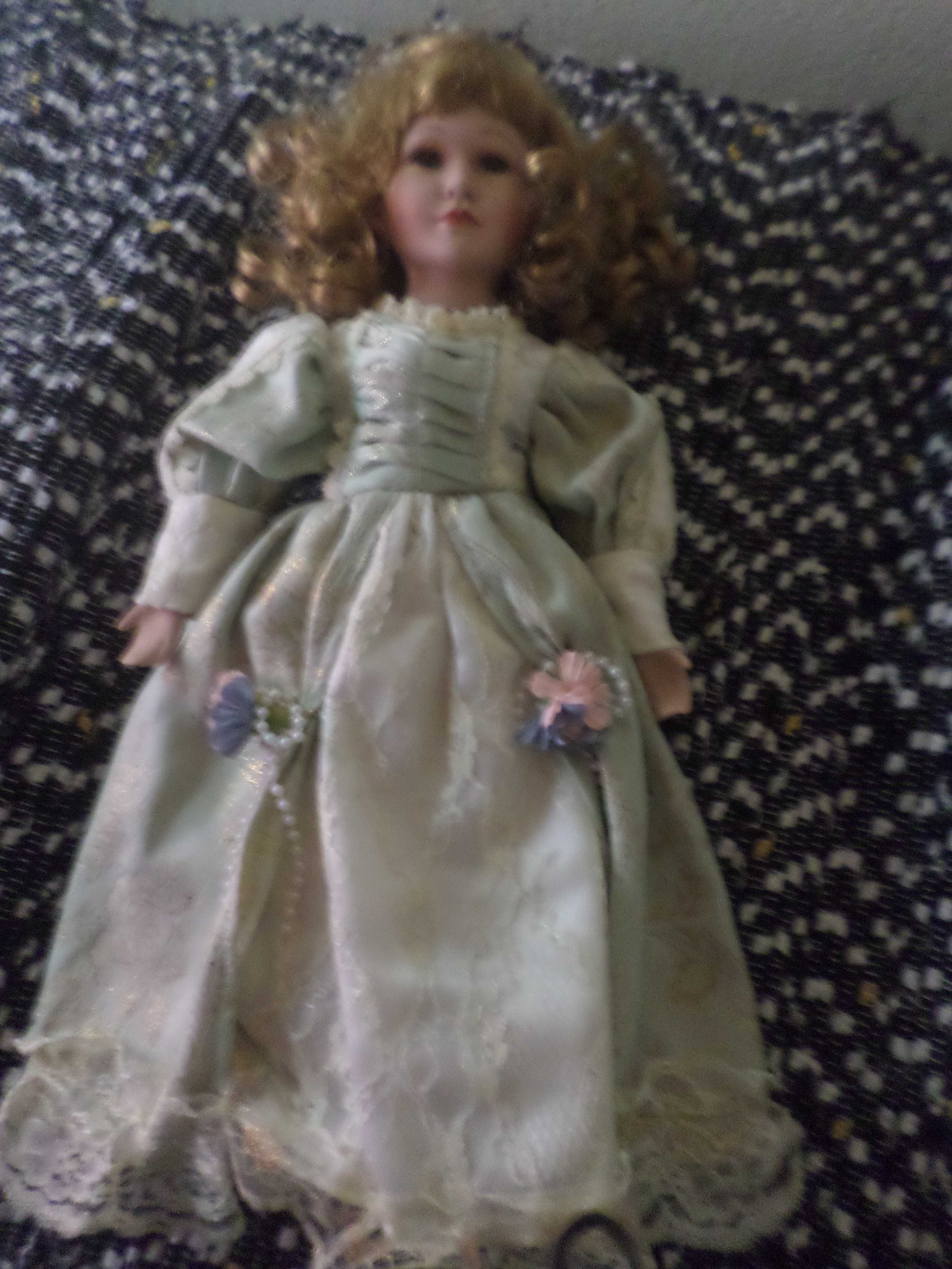 Bonecas porcelana