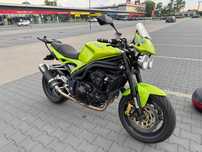 Triumph Speed Triple 1050, kufer, doinwestowany