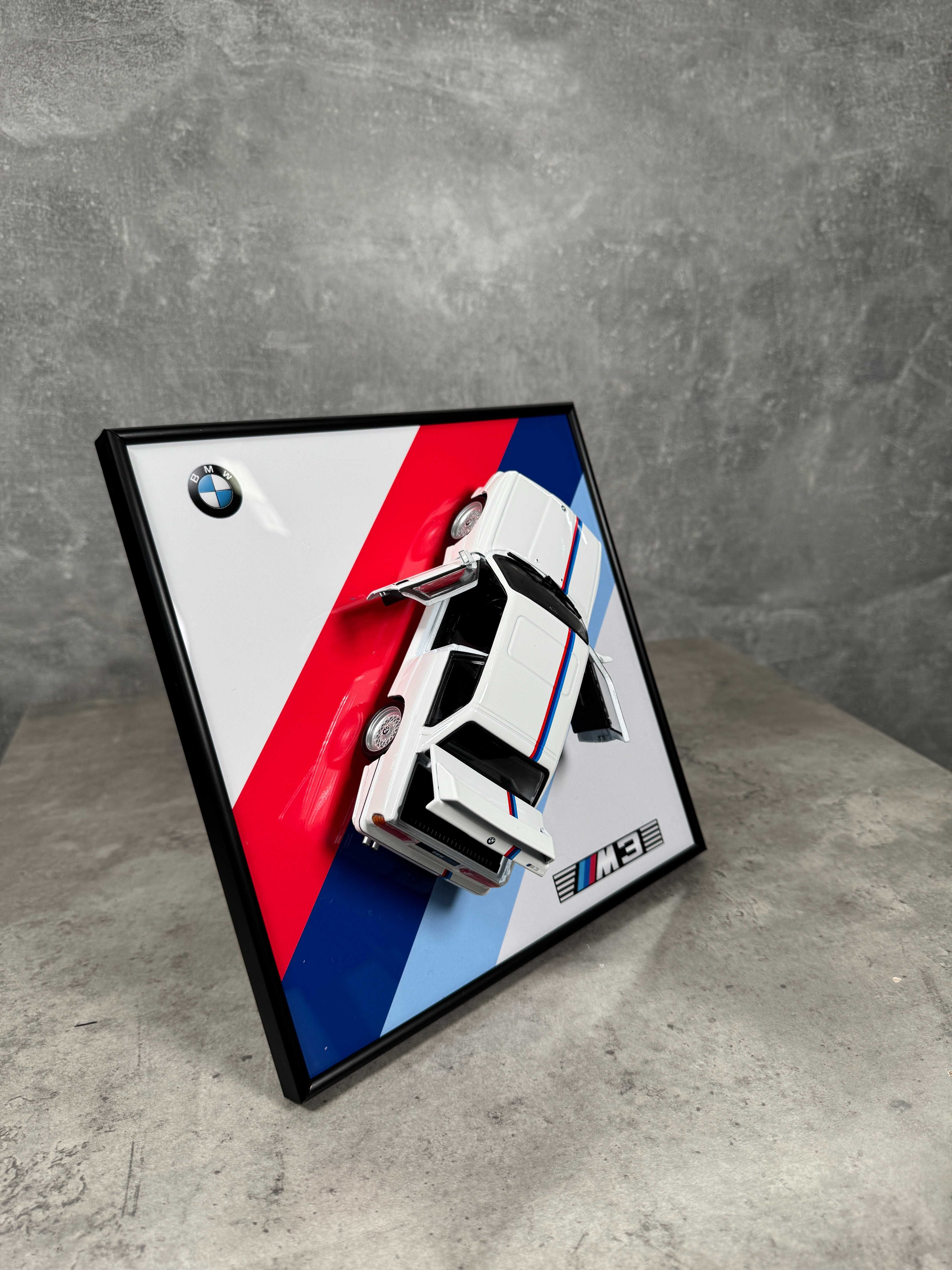 АРТ Тримач Рамка з Авто Bburago BMW M3 E30 Coupe 1988 Маштаб 1/24 бмв