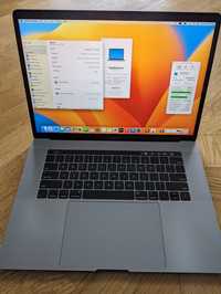 MacBook Pro 2018, 15", i7 (6 ядер), 16/512 ГБ.