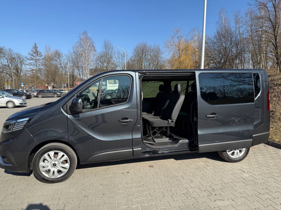 Renault Trafic 170KM(AT) 9 osobowy wynajem, wypożyczenie w AutoRide.pl
