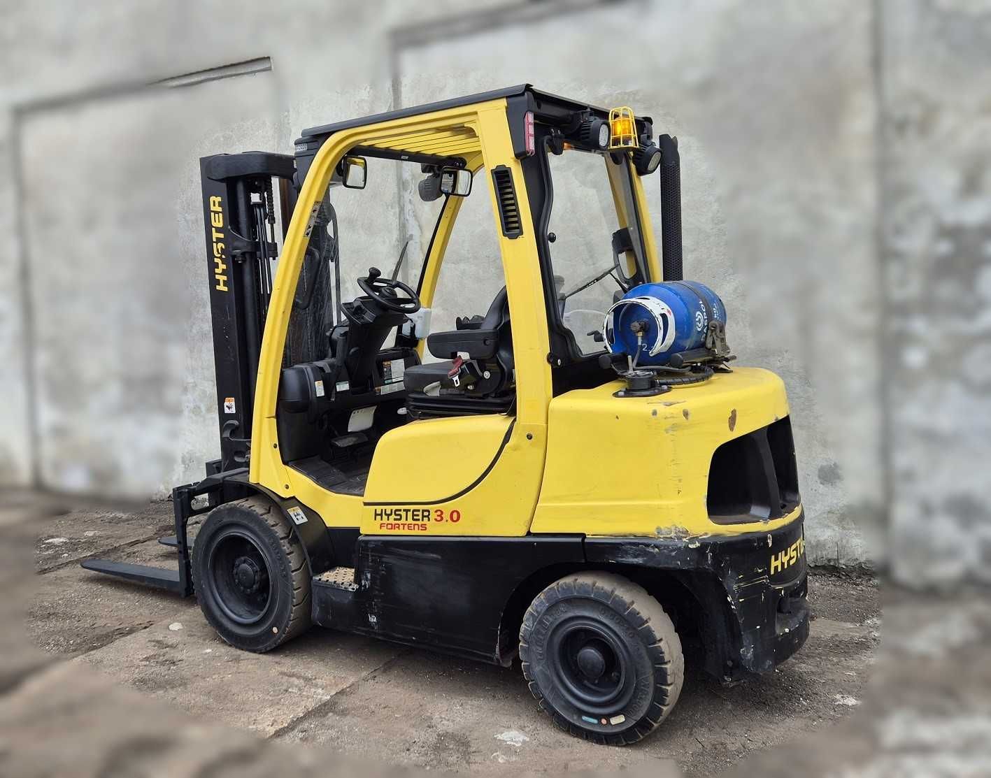 Hyster 3000kg • 2017r • TRIPLEX • 6100 mtg • wózek widłowy • leasing