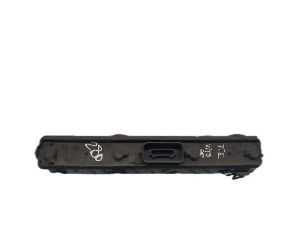 Suporte lâmpada esquerdo MERCEDES-BENZ Vito / Vito Combi (W639)