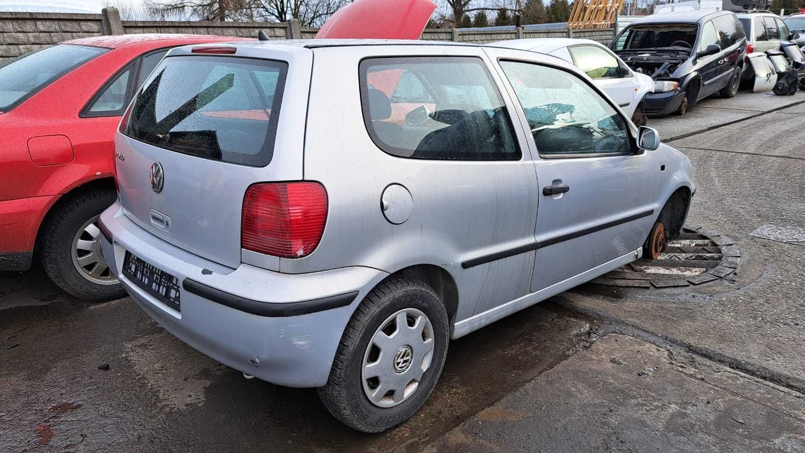 klapa tył Volkswagen Polo 6N2