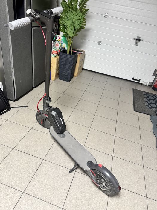 OKAZJA! Xiaomi M365 super stan ze stacyjka i dodatkowa mocna bateria