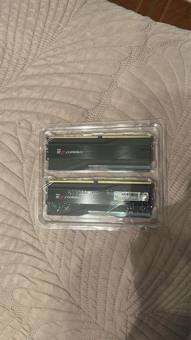 RAM trident z5 rgb 6400 32gb