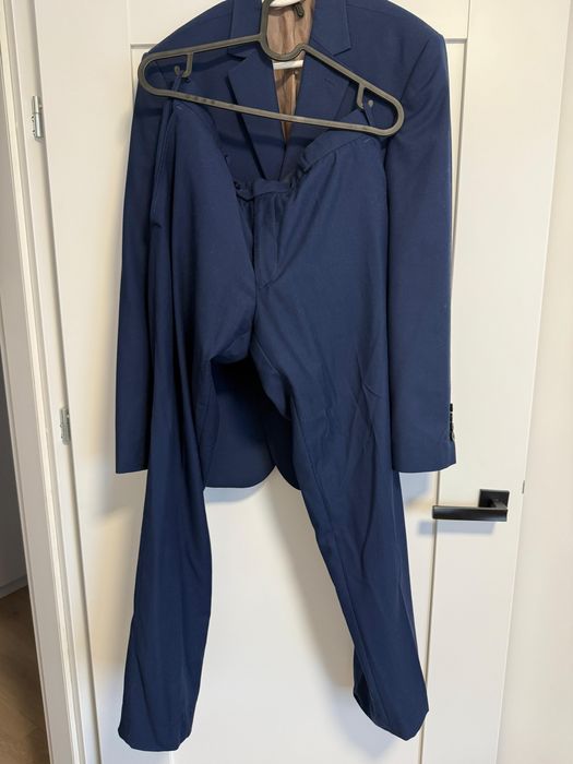 Garnitur męski granatowy