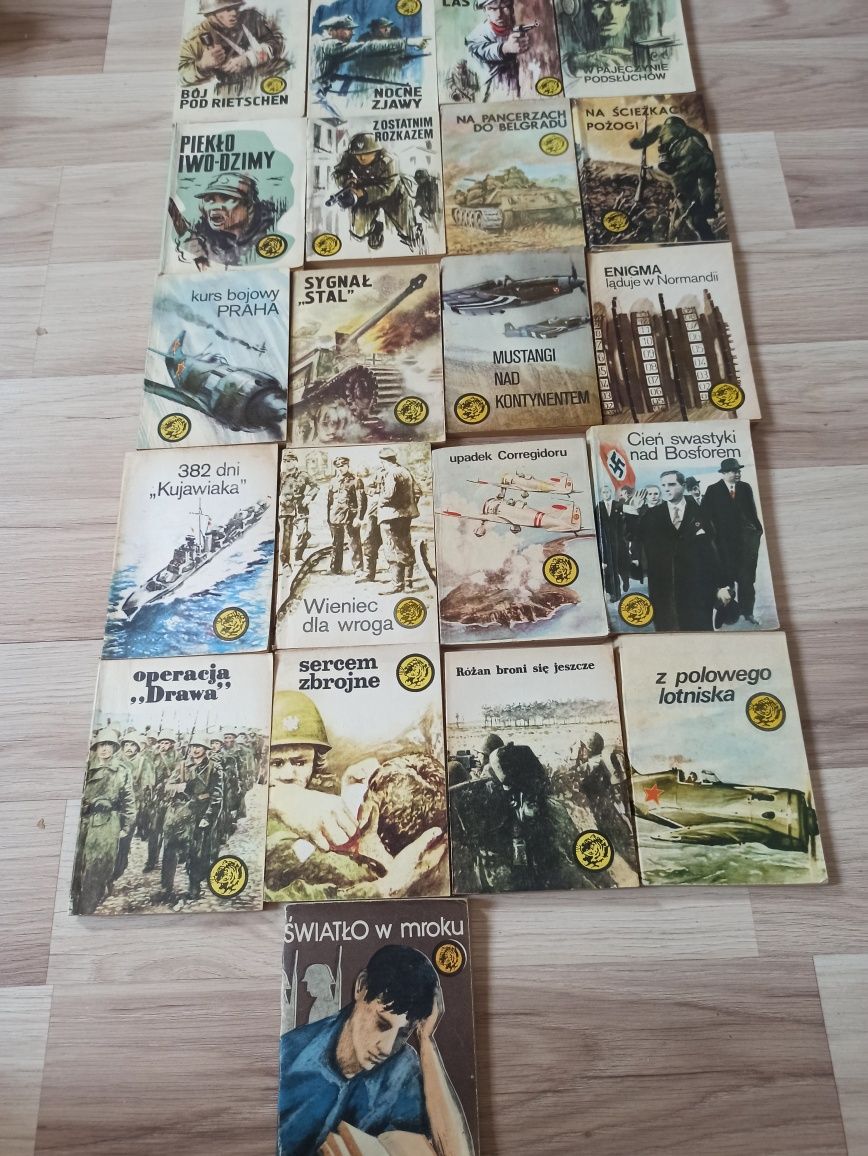 Żółty Tygrys 82 r. Zestaw 21 sztuk