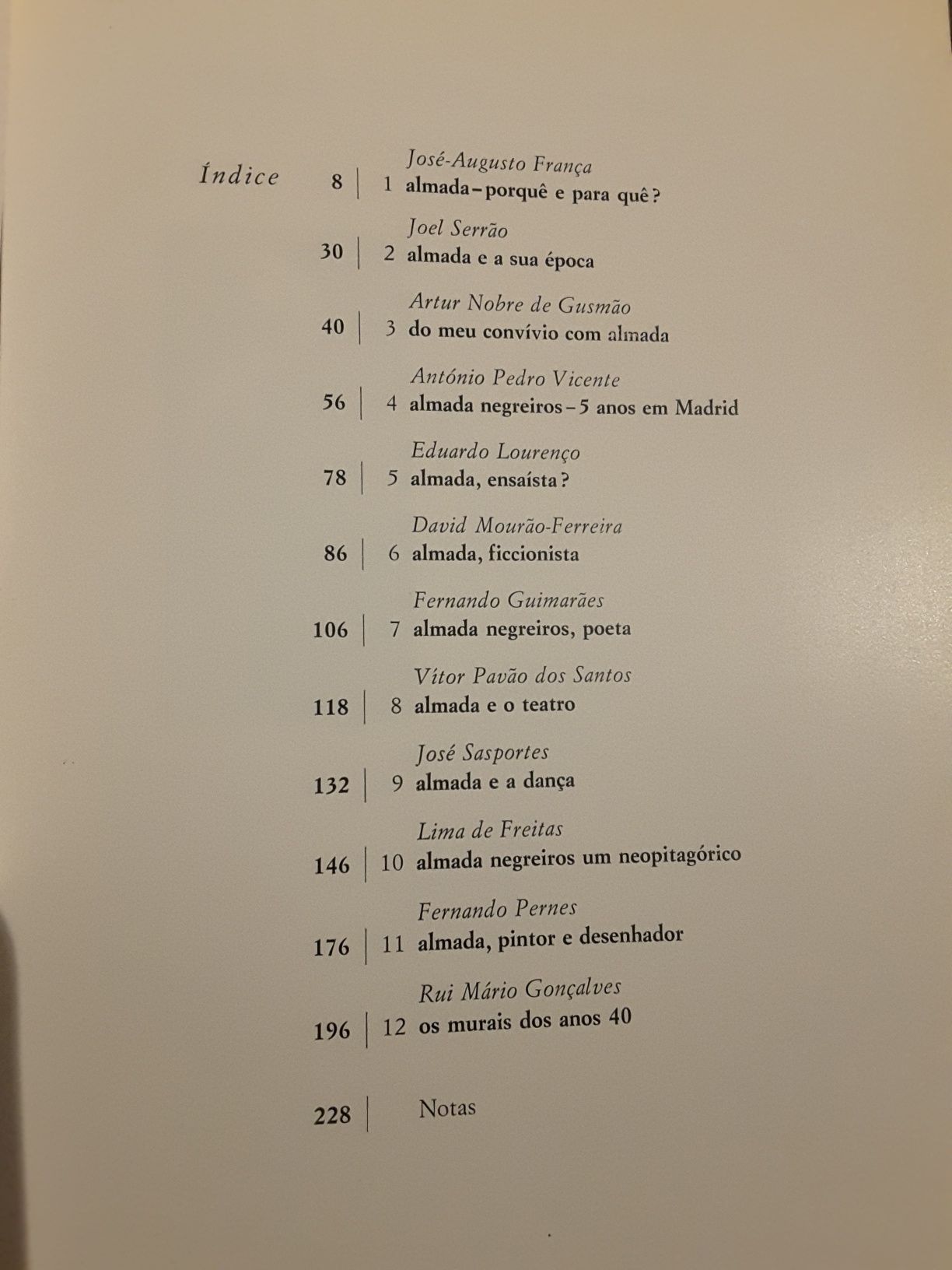 António Ramos Rosa. Fotobiografia/ Almada Negreiros Colóquio