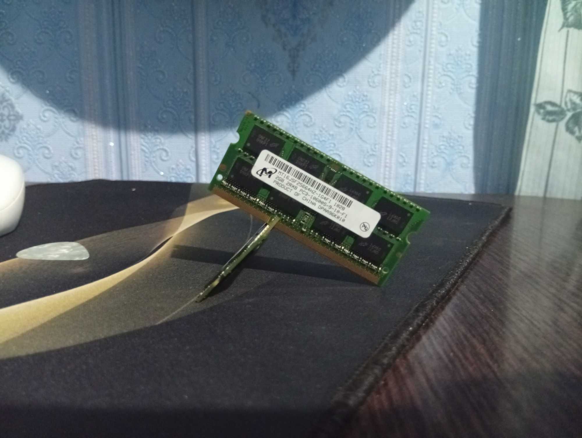 Нова Оперативна пам'ять soddm ddr3-1333ghz 2gb x 2