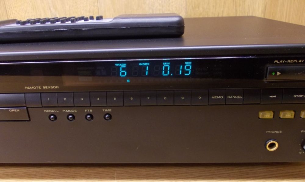 CD програвач Marantz cd-60.(TDA1541A)+пульт оригінал