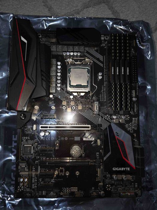 Intel I9 9900k + płyta Gigabyte Z390 gaming X +32 gb ram ddr4 3600mhz